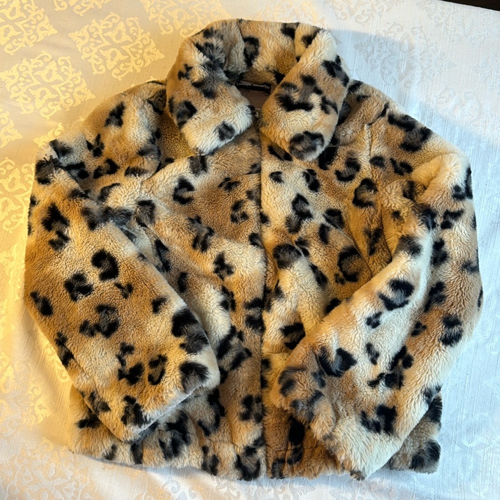 Catherine Malandrino faux fur zip jacket. Girls L/Women’s S. Gently worn